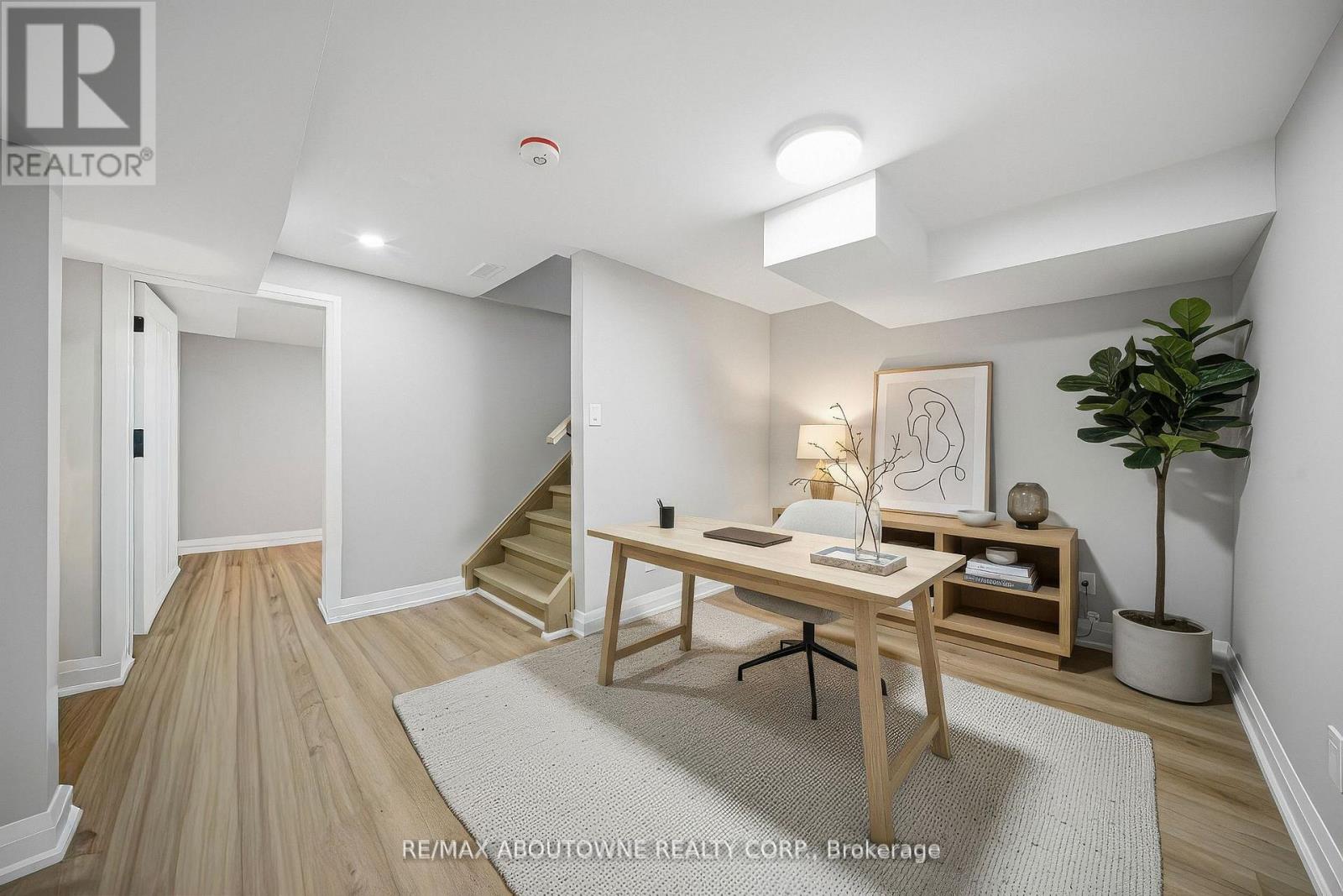 2091 Bridge Road, Oakville, Ontario  L6L 2E8 - Photo 27 - W12919720