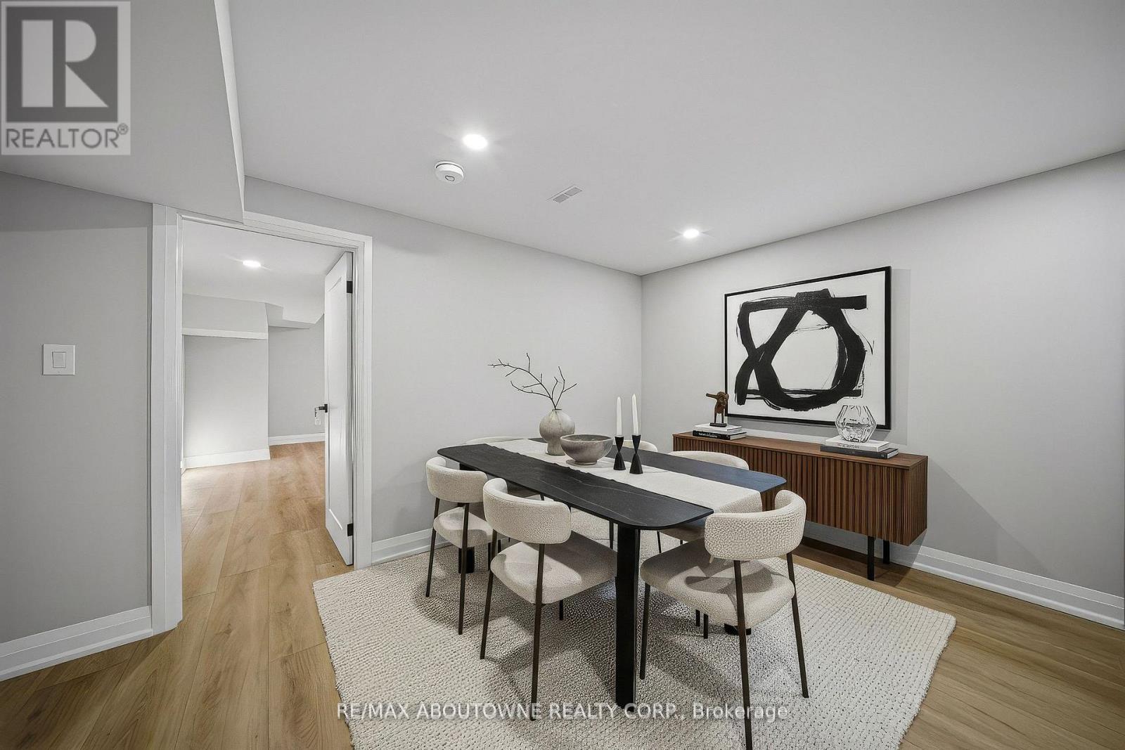 2091 Bridge Road, Oakville, Ontario  L6L 2E8 - Photo 31 - W12919720