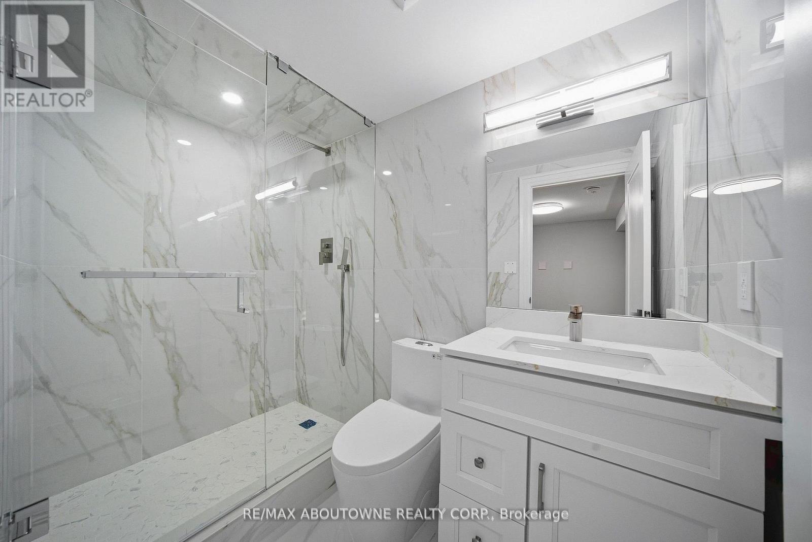 2091 Bridge Road, Oakville, Ontario  L6L 2E8 - Photo 34 - W12919720