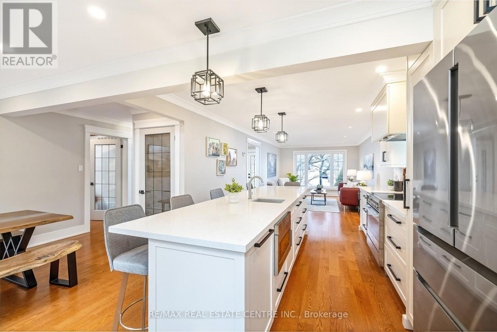 517 Farmstead Drive, Milton, Ontario  L9T 4N7 - Photo 12 - W12919734