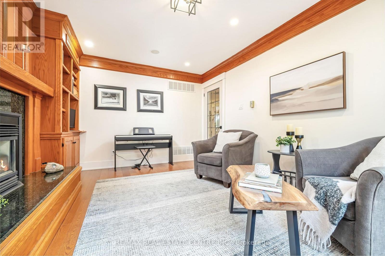 517 Farmstead Drive, Milton, Ontario  L9T 4N7 - Photo 17 - W12919734