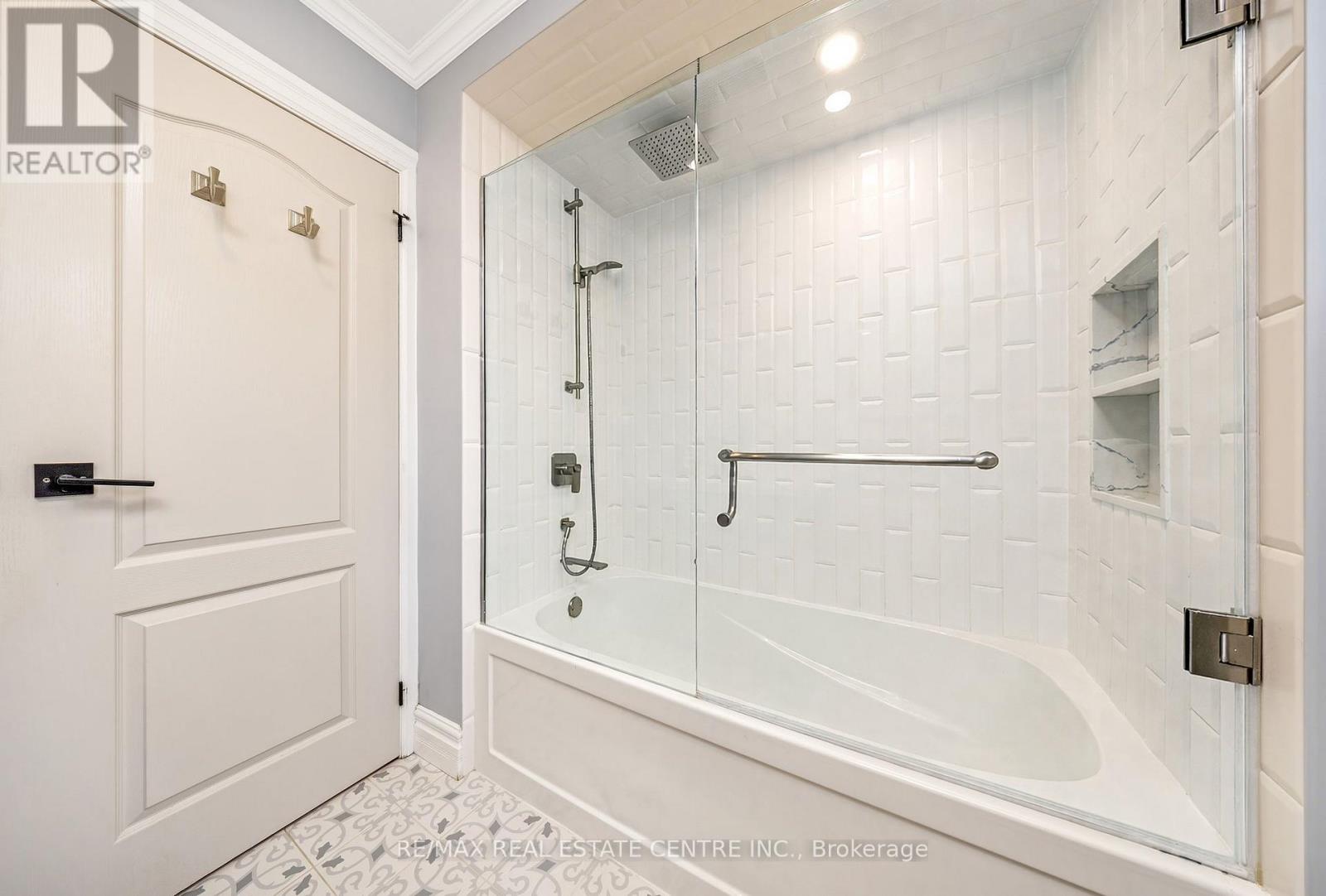 517 Farmstead Drive, Milton, Ontario  L9T 4N7 - Photo 29 - W12919734