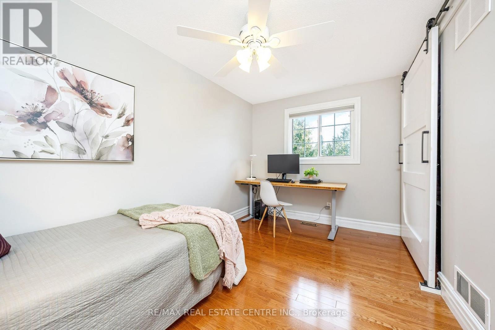 517 Farmstead Drive, Milton, Ontario  L9T 4N7 - Photo 30 - W12919734