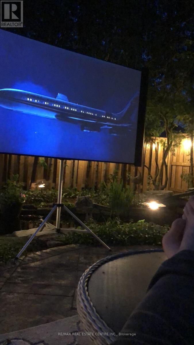 517 Farmstead Drive, Milton, Ontario  L9T 4N7 - Photo 46 - W12919734