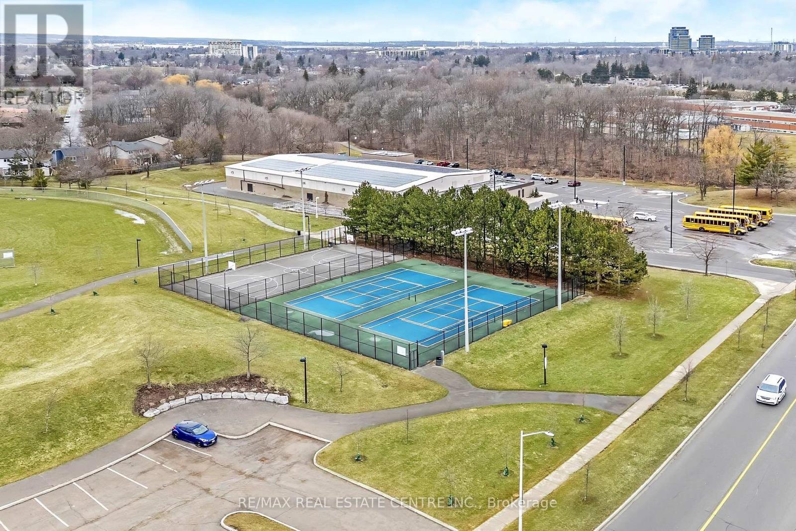 517 Farmstead Drive, Milton, Ontario  L9T 4N7 - Photo 48 - W12919734