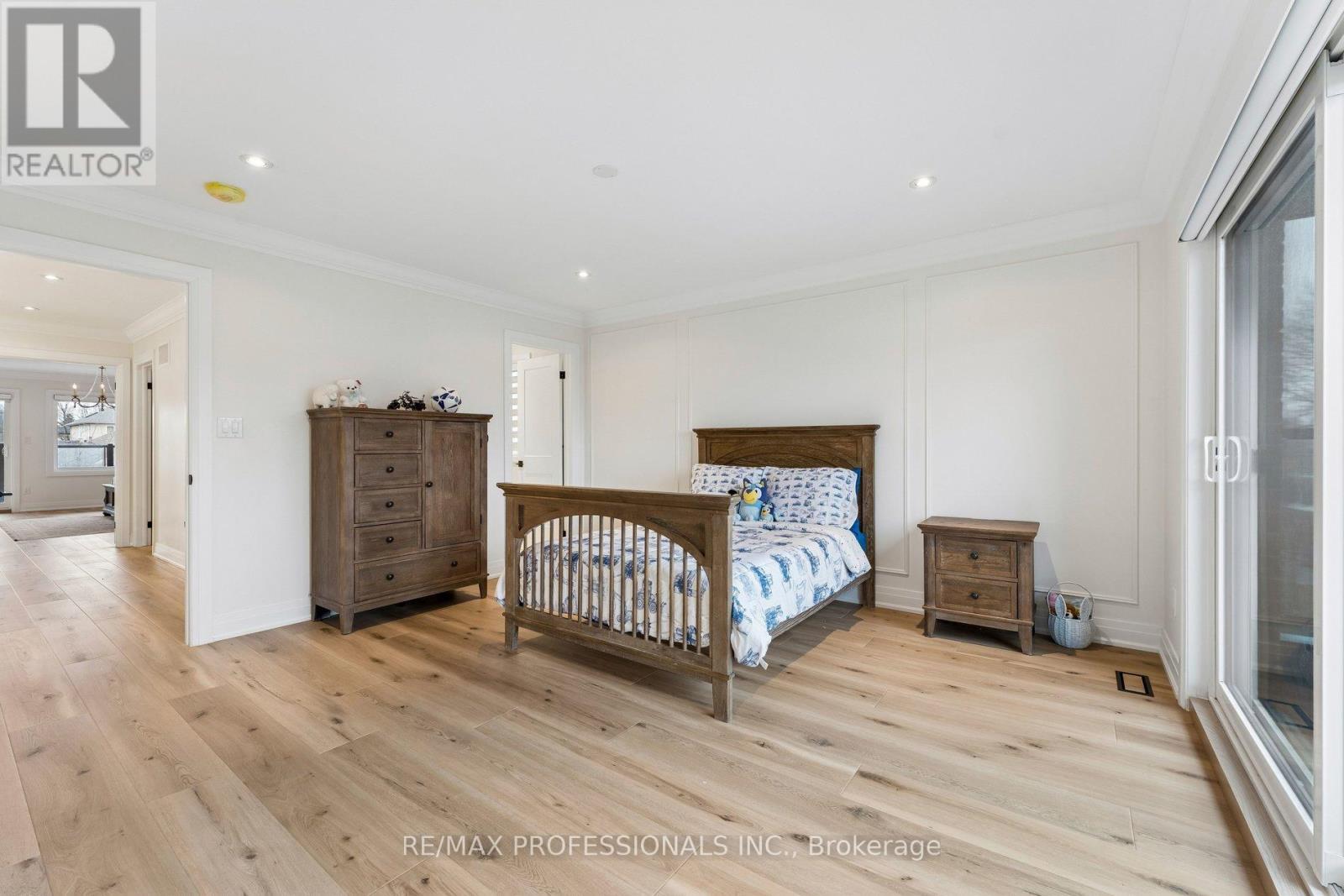 7 Ranwood Drive, Toronto, Ontario  M9N 3E8 - Photo 31 - W12919754