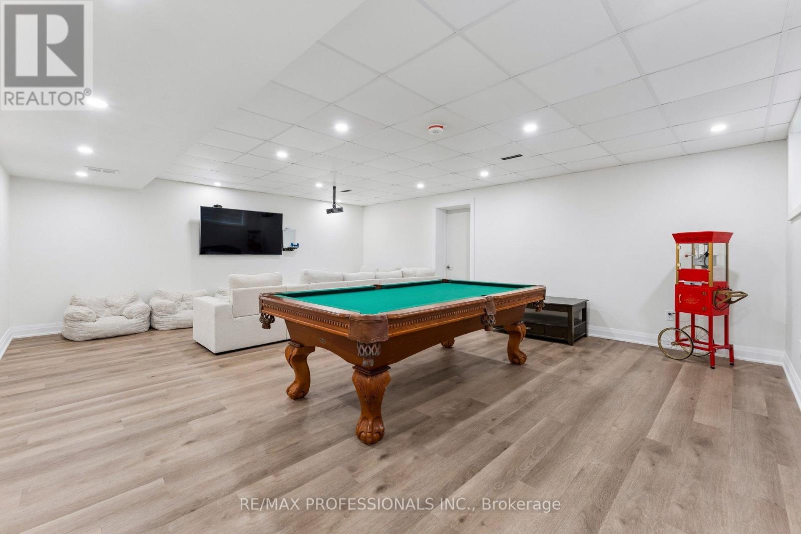 7 Ranwood Drive, Toronto, Ontario  M9N 3E8 - Photo 40 - W12919754