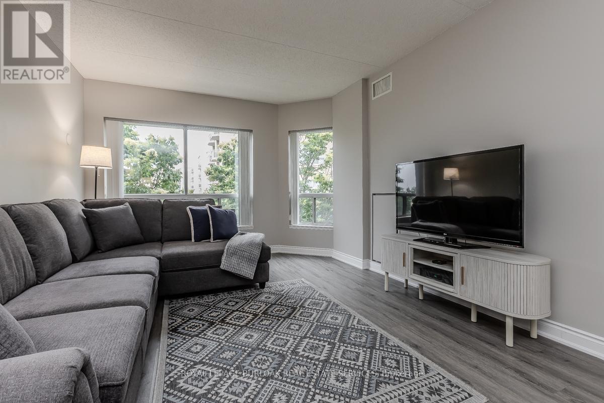 219 - 2075 Amherst Heights Drive, Burlington, Ontario  L7P 5B8 - Photo 11 - W12919816