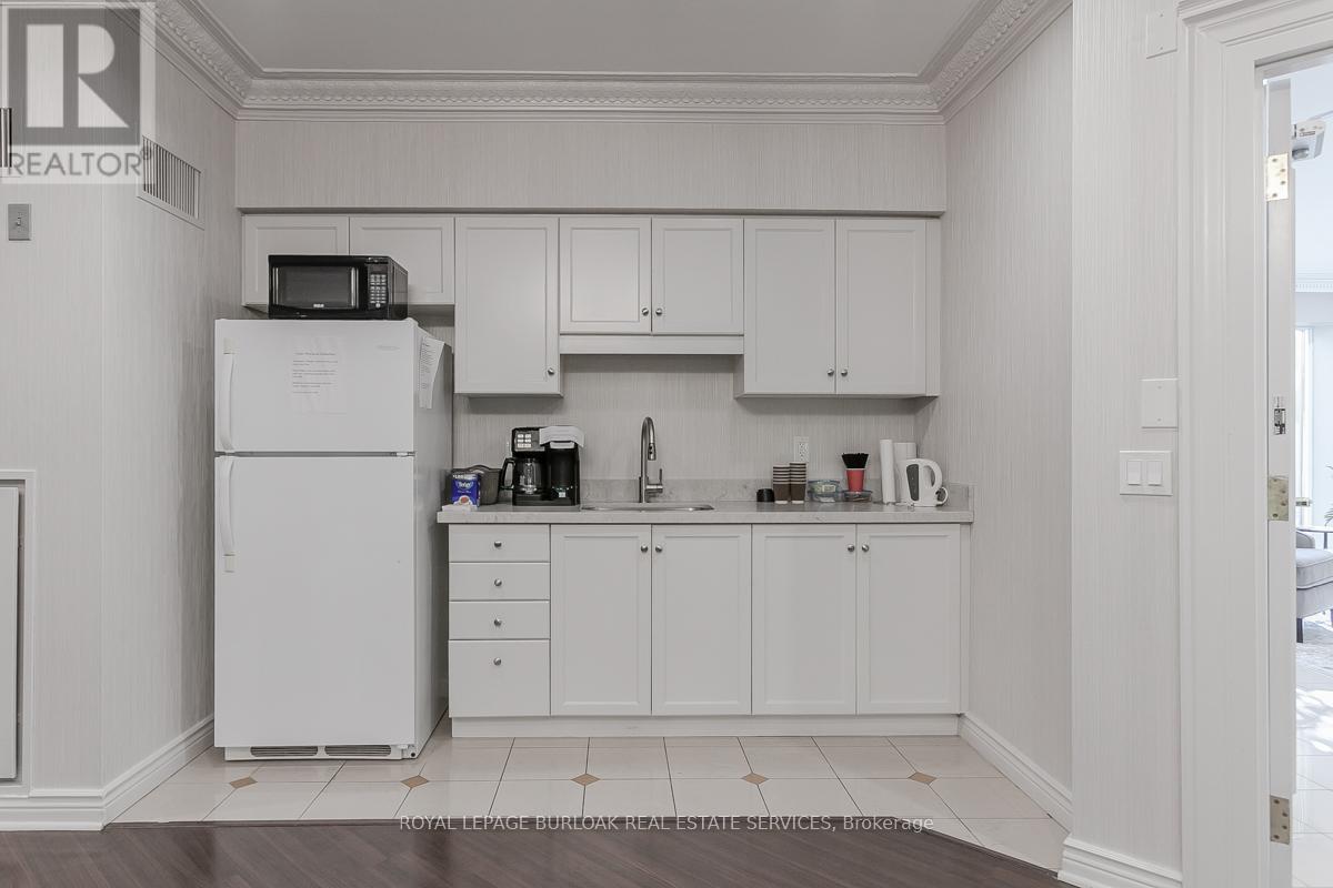 219 - 2075 Amherst Heights Drive, Burlington, Ontario  L7P 5B8 - Photo 34 - W12919816