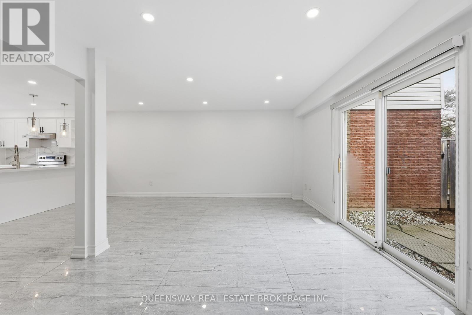 1 - 4196 Longmoor Drive, Burlington, Ontario  L7L 5E3 - Photo 11 - W12919844