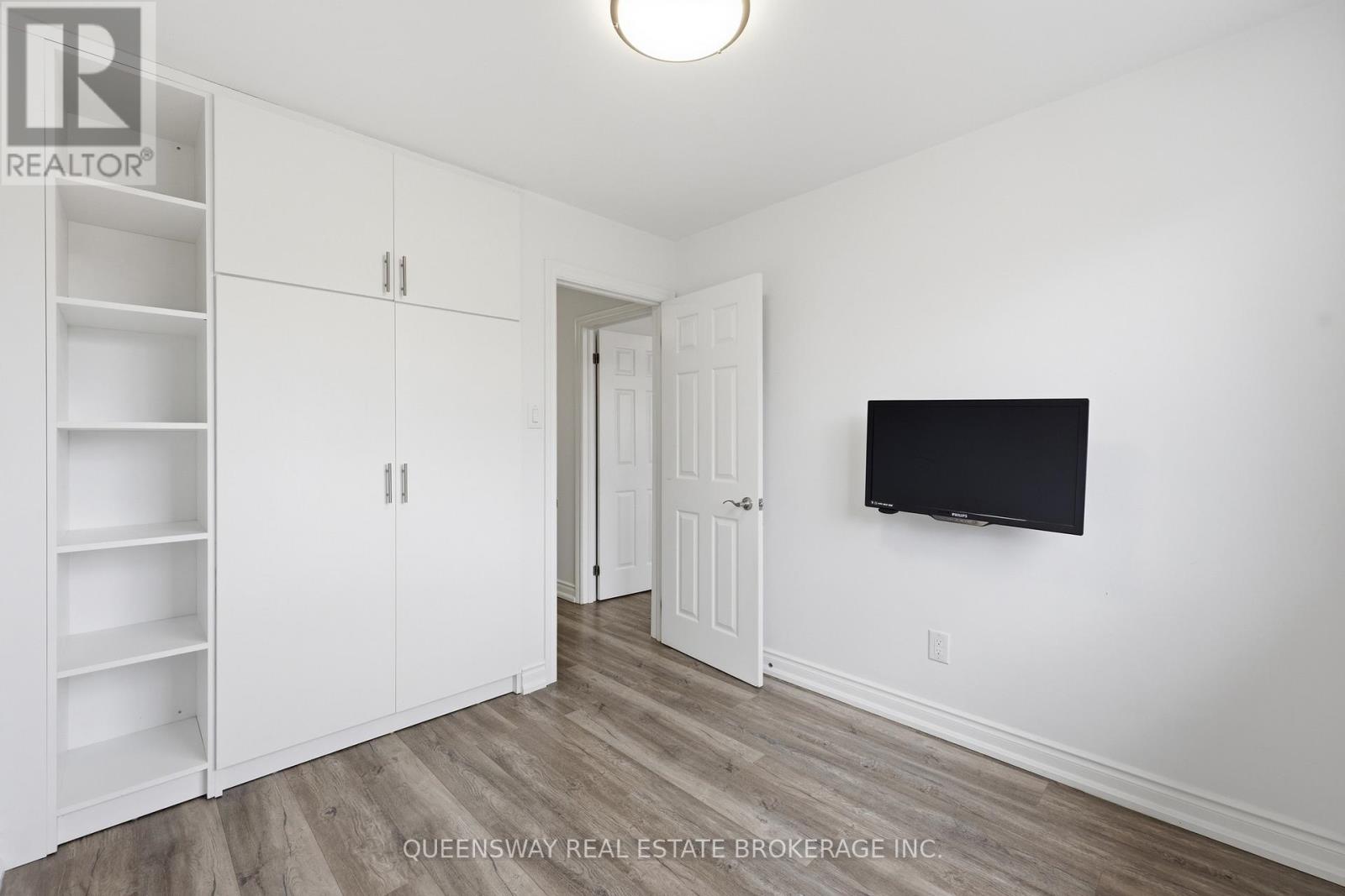 1 - 4196 Longmoor Drive, Burlington, Ontario  L7L 5E3 - Photo 22 - W12919844