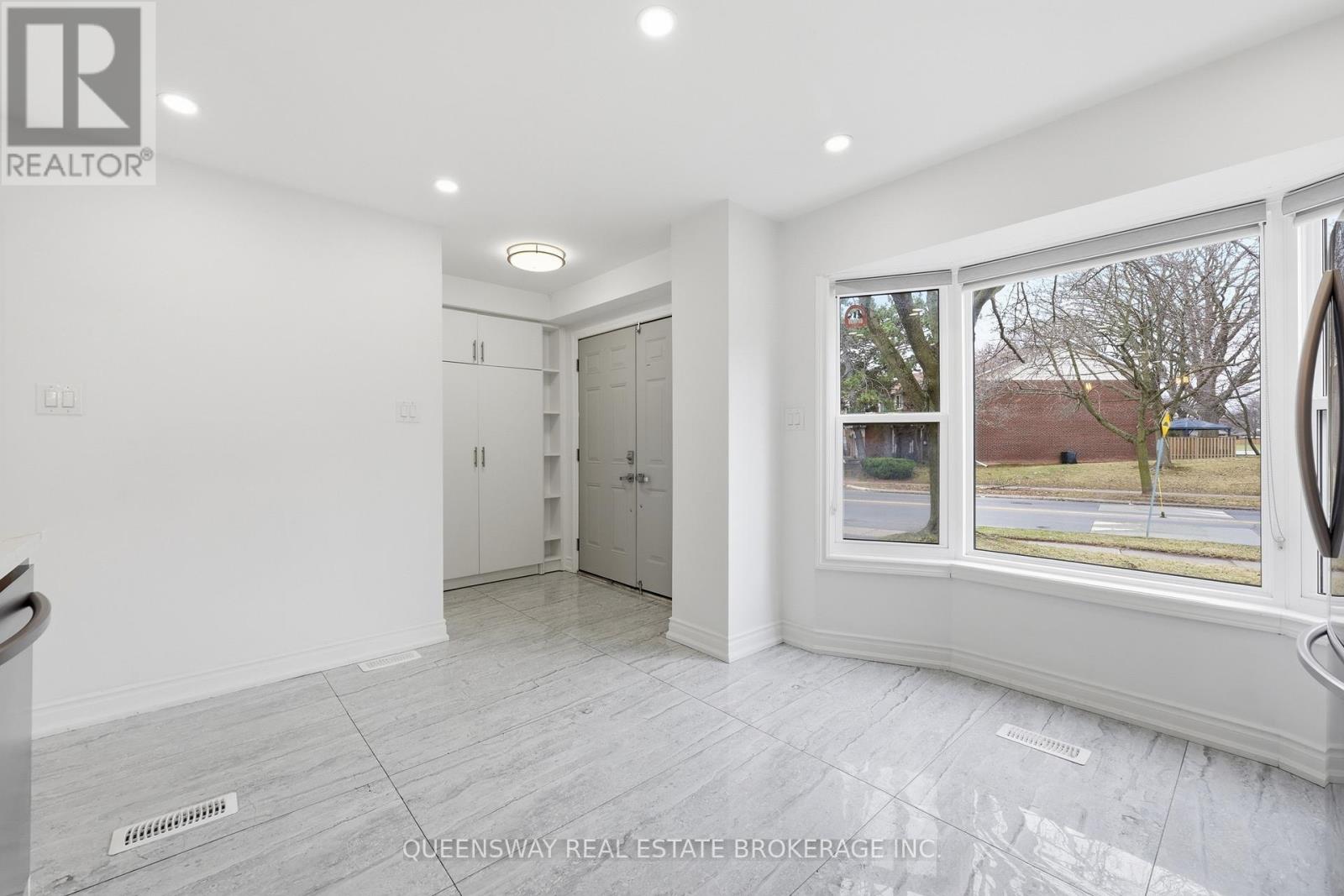 1 - 4196 Longmoor Drive, Burlington, Ontario  L7L 5E3 - Photo 31 - W12919844