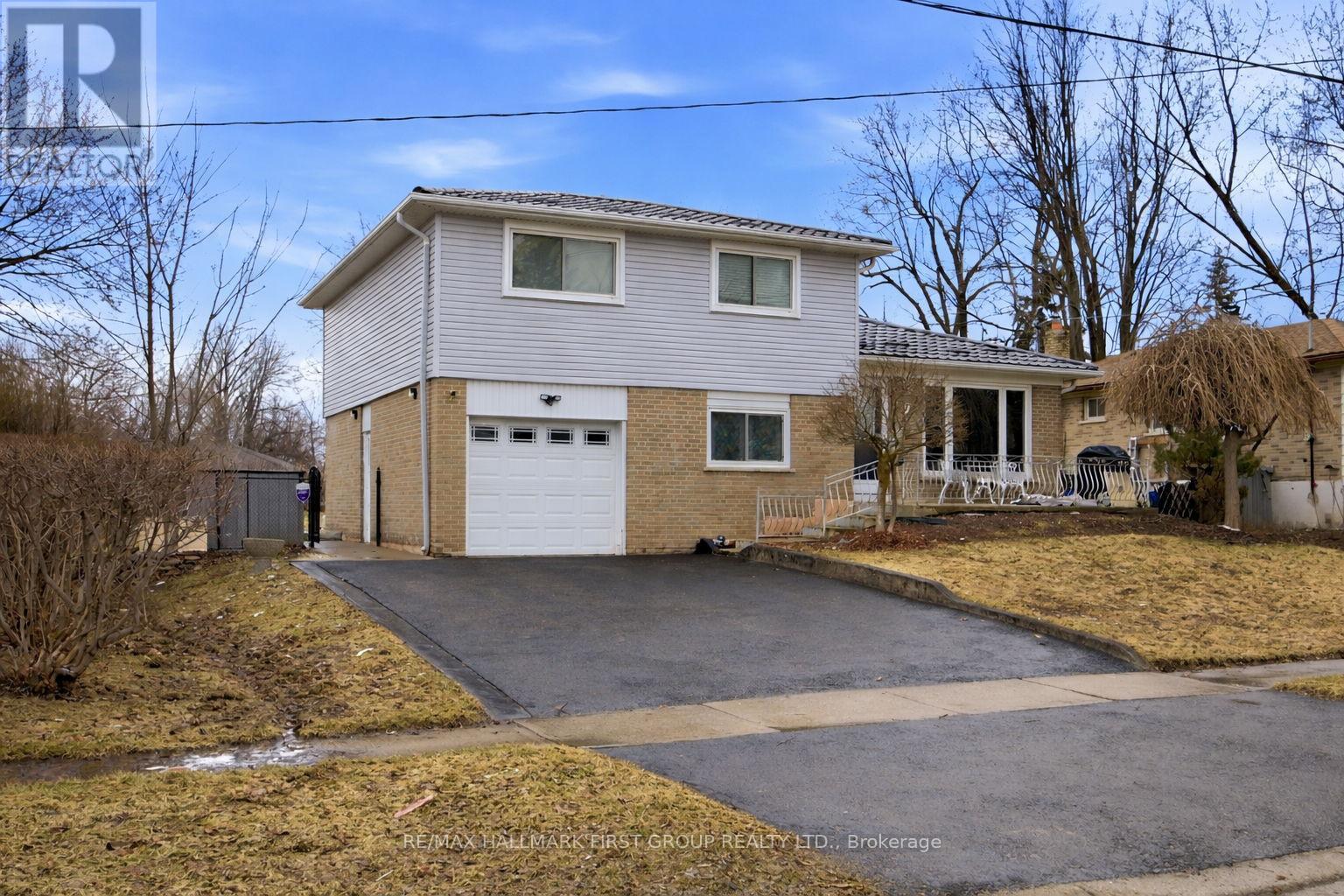 7 DAWSON CRESCENT, Halton Hills, Ontario