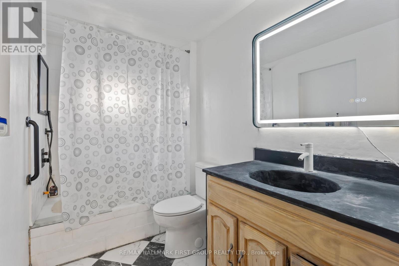 7 Dawson Crescent, Halton Hills, Ontario  L7G 1H3 - Photo 10 - W12919866