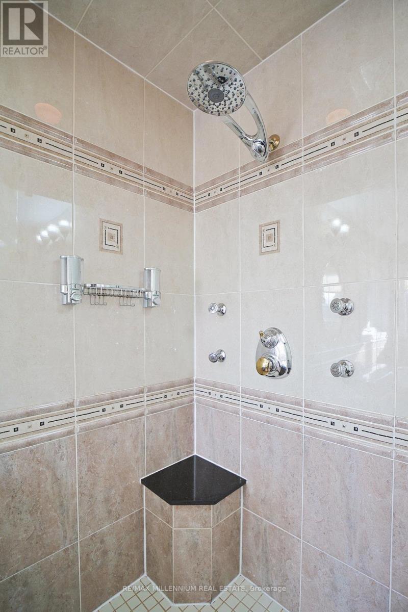 24 Prince Edward Boulevard, Brampton, Ontario  L6P 2N8 - Photo 26 - W12919910