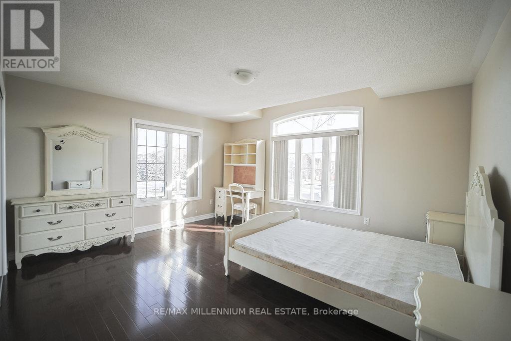24 Prince Edward Boulevard, Brampton, Ontario  L6P 2N8 - Photo 35 - W12919910