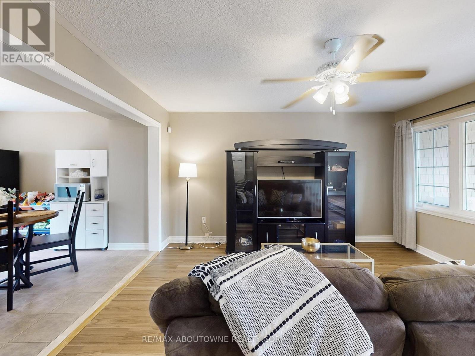 9 - 2360 Parkhaven Boulevard, Oakville, Ontario  L6H 7S6 - Photo 14 - W12919958