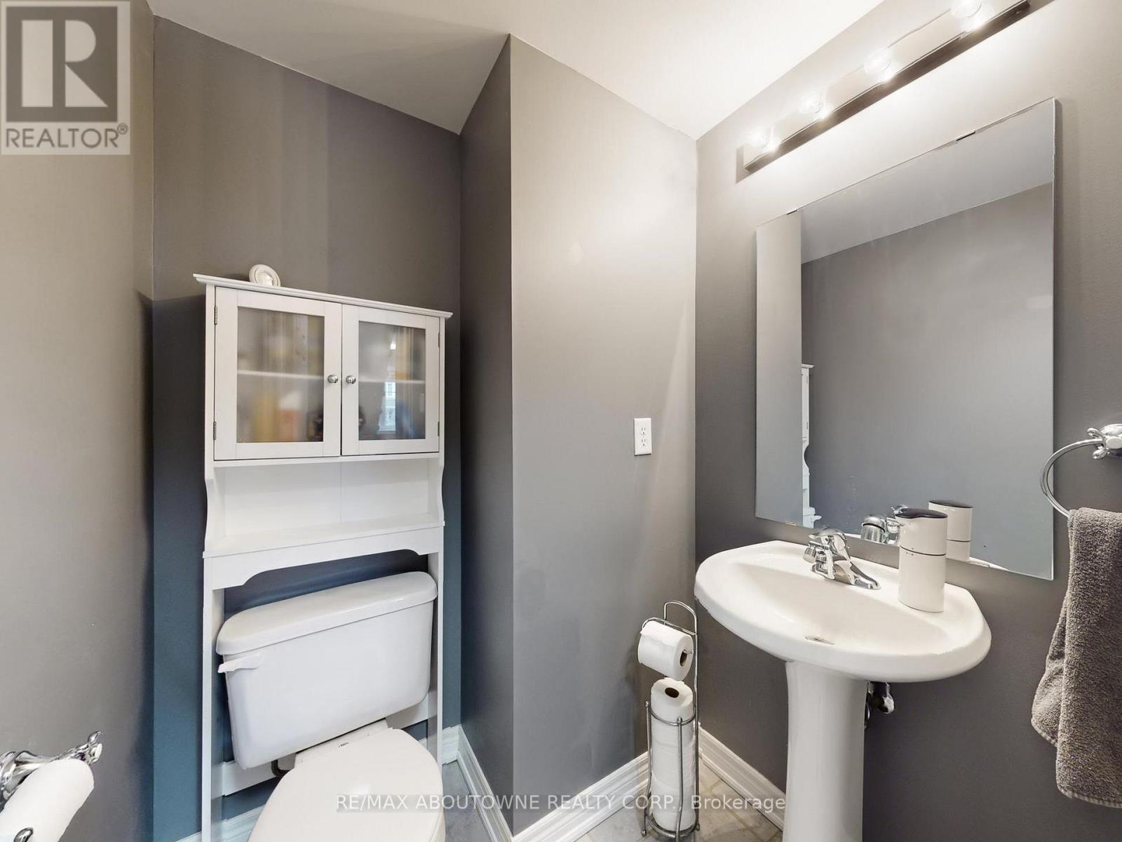 9 - 2360 Parkhaven Boulevard, Oakville, Ontario  L6H 7S6 - Photo 23 - W12919958