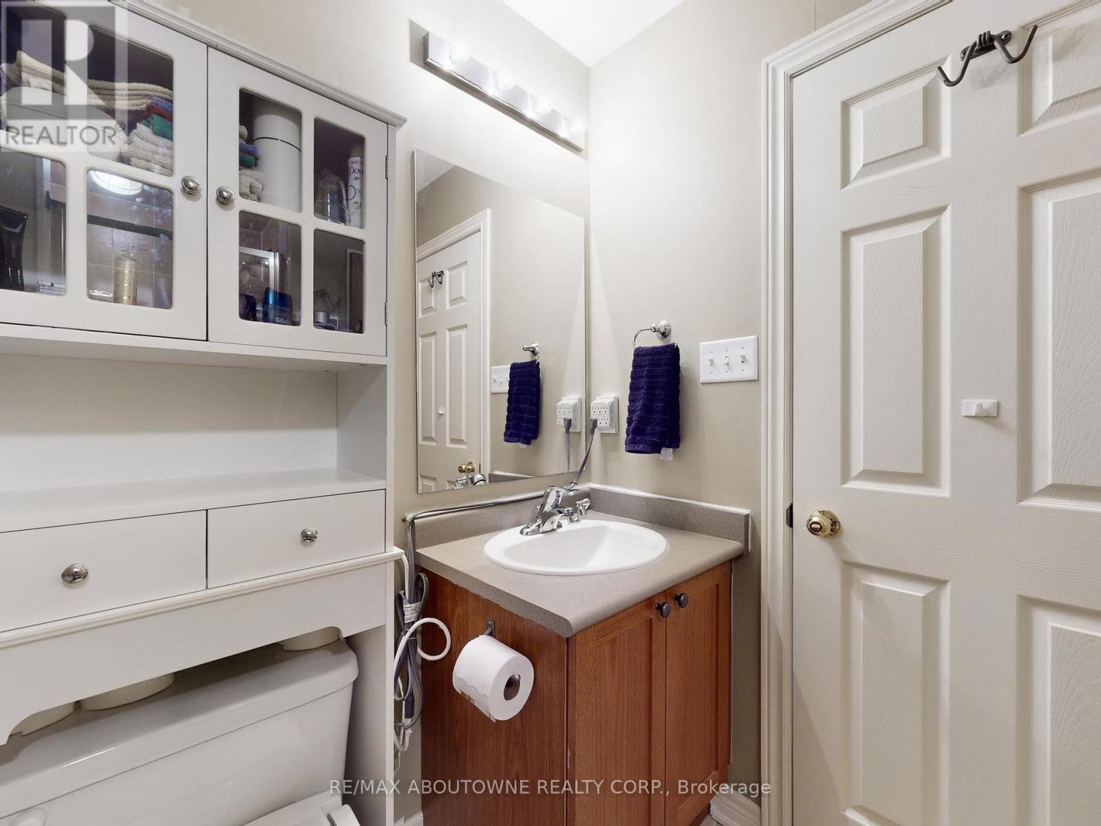 9 - 2360 Parkhaven Boulevard, Oakville, Ontario  L6H 7S6 - Photo 30 - W12919958