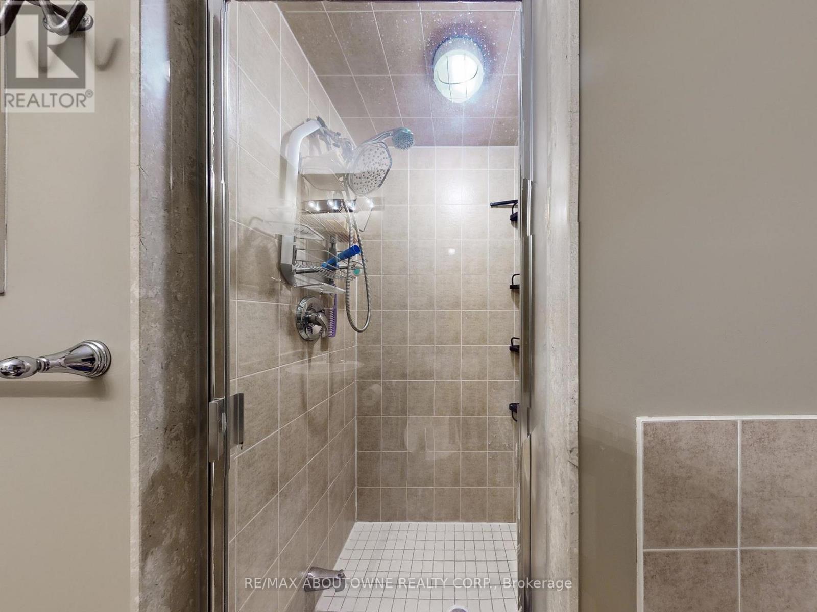 9 - 2360 Parkhaven Boulevard, Oakville, Ontario  L6H 7S6 - Photo 31 - W12919958