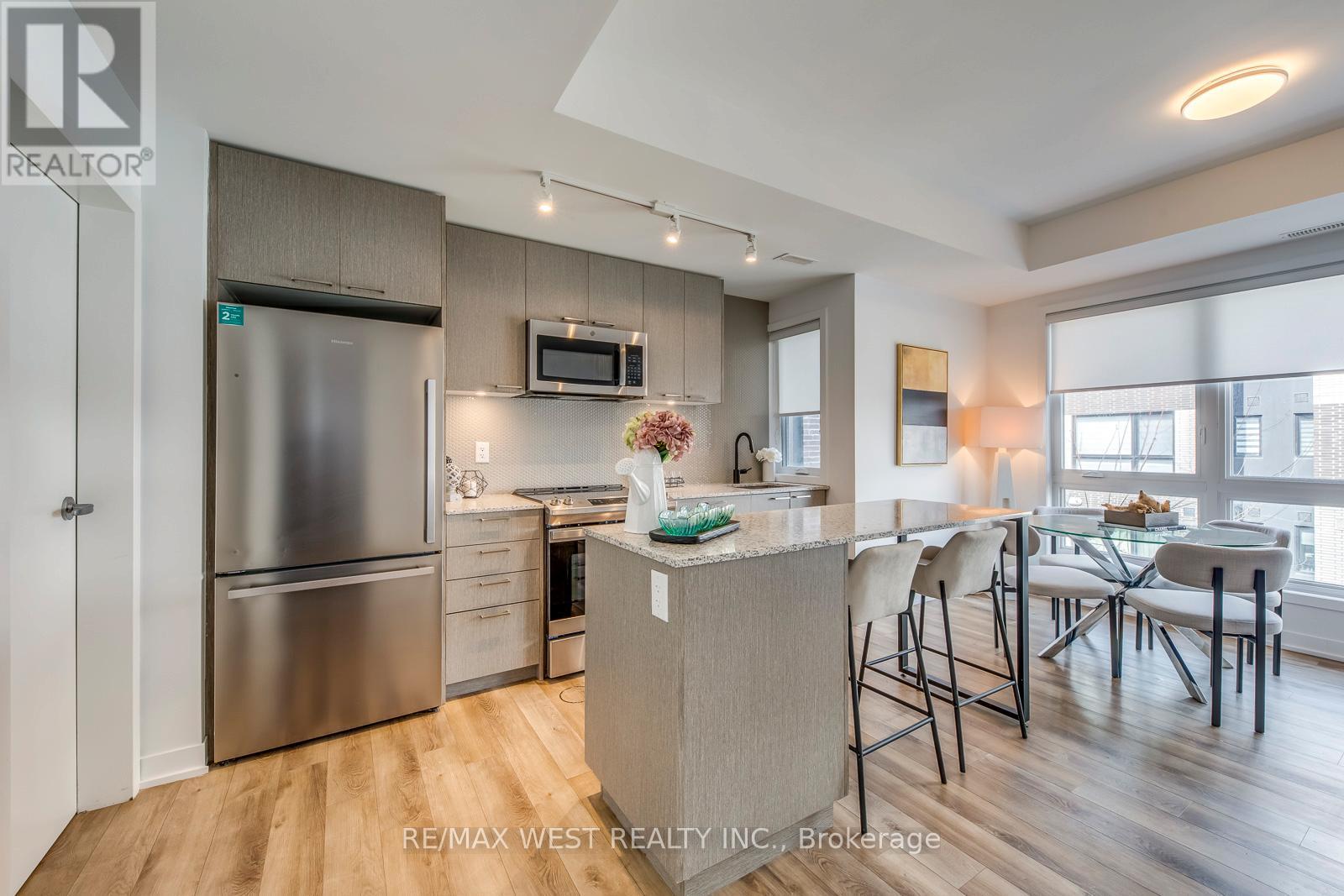 14 - 20 Ed Clark Gardens, Toronto, Ontario  M6N 0B5 - Photo 11 - W12919972