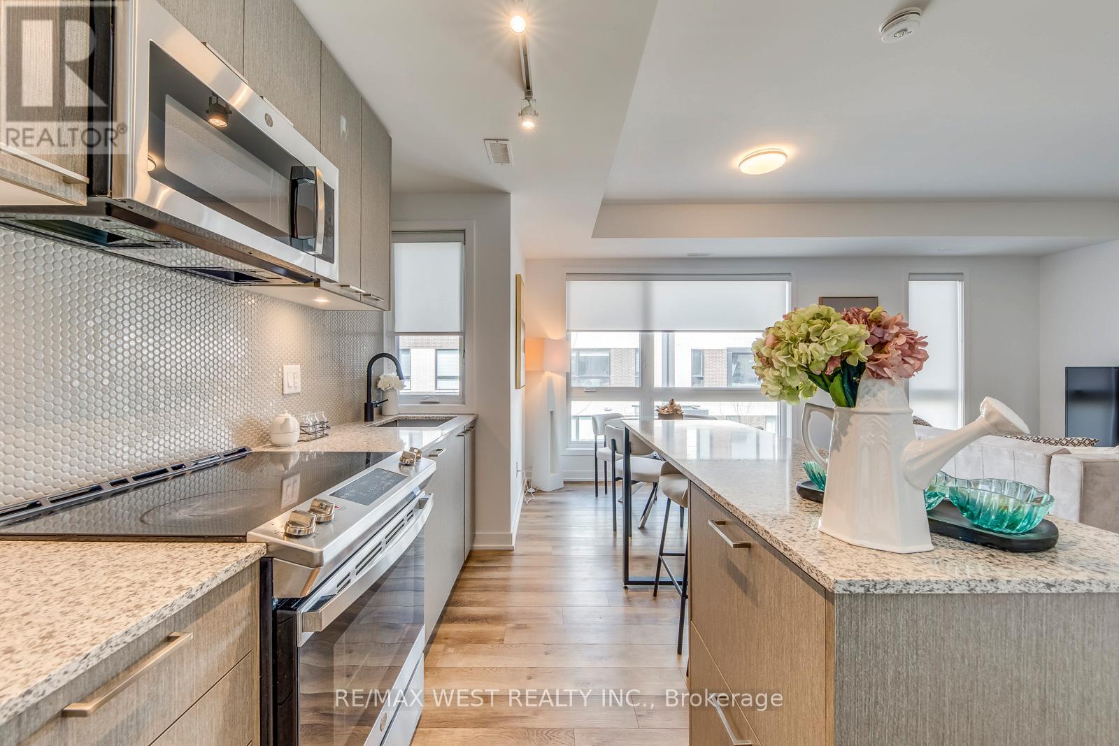 14 - 20 Ed Clark Gardens, Toronto, Ontario  M6N 0B5 - Photo 12 - W12919972