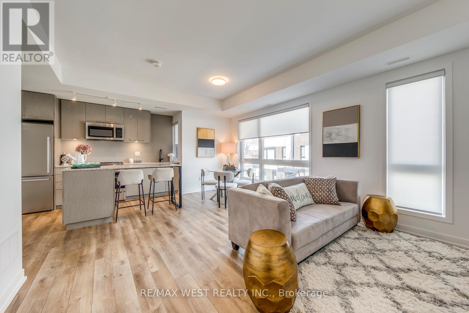 14 - 20 Ed Clark Gardens, Toronto, Ontario  M6N 0B5 - Photo 6 - W12919972