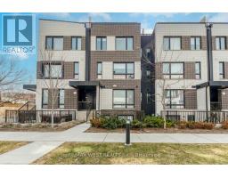 14 - 20 ED CLARK GARDENS, Toronto, Ontario