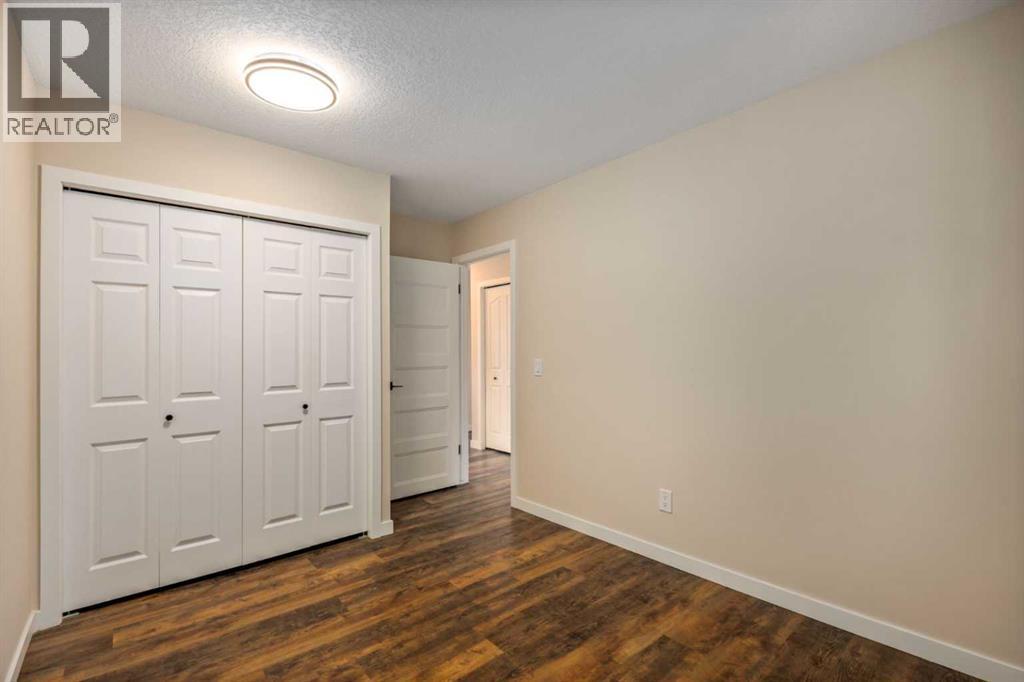 131 Stratton Crescent Sw, Calgary, Alberta  T3H 1T7 - Photo 14 - A2293052