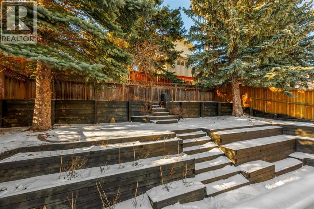 131 Stratton Crescent Sw, Calgary, Alberta  T3H 1T7 - Photo 24 - A2293052