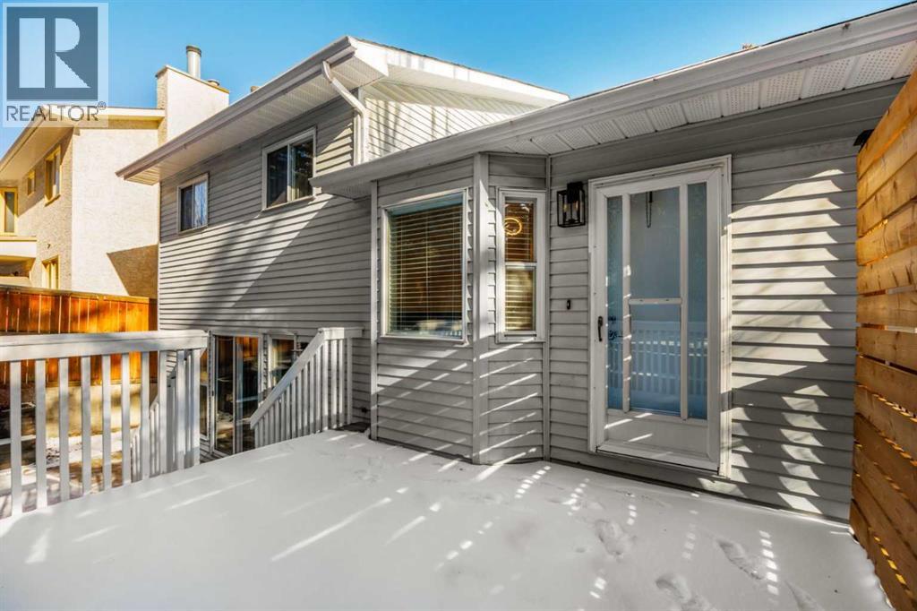 131 Stratton Crescent Sw, Calgary, Alberta  T3H 1T7 - Photo 26 - A2293052