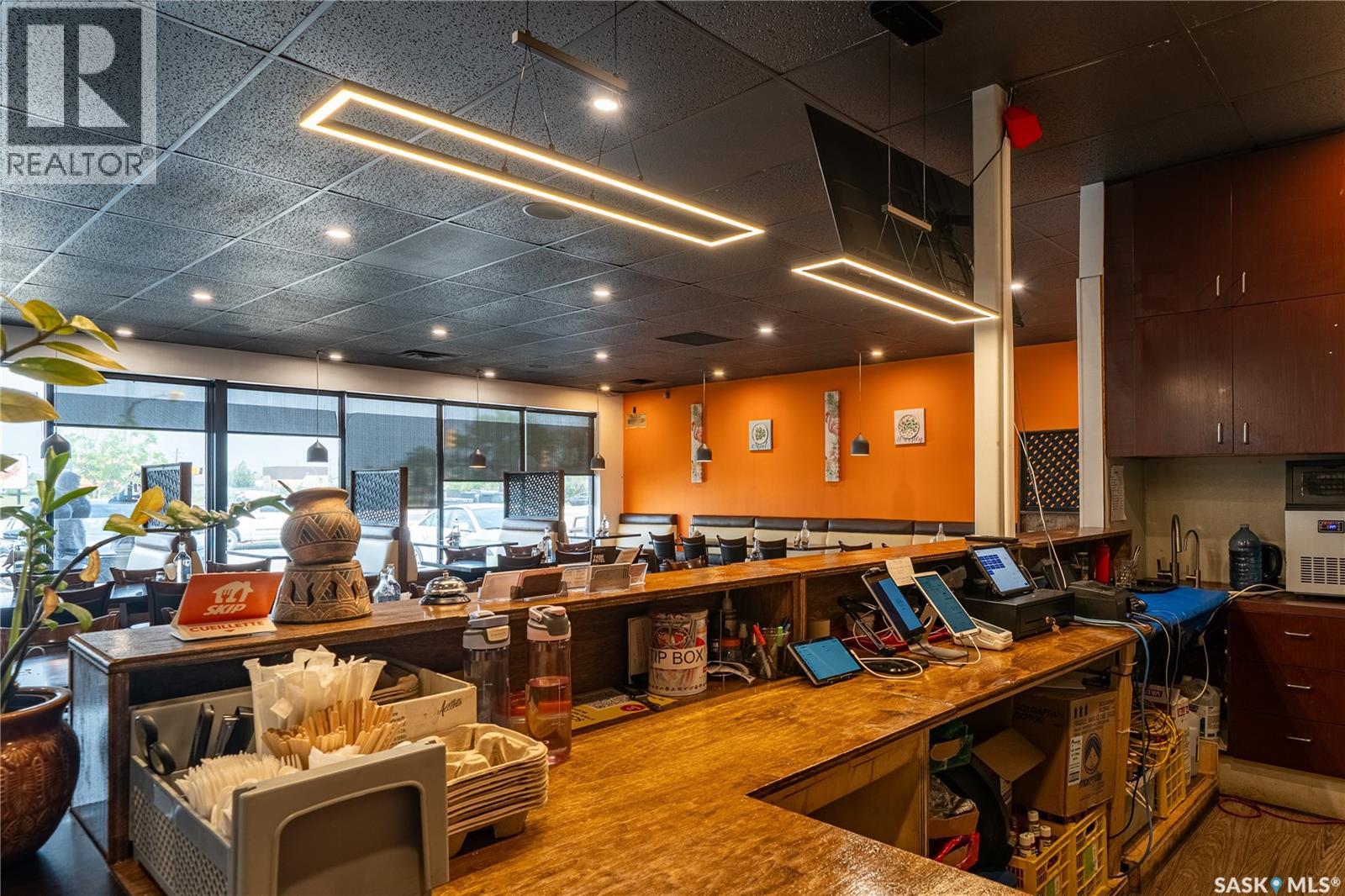 221 Victoria AVENUE, Regina, Saskatchewan