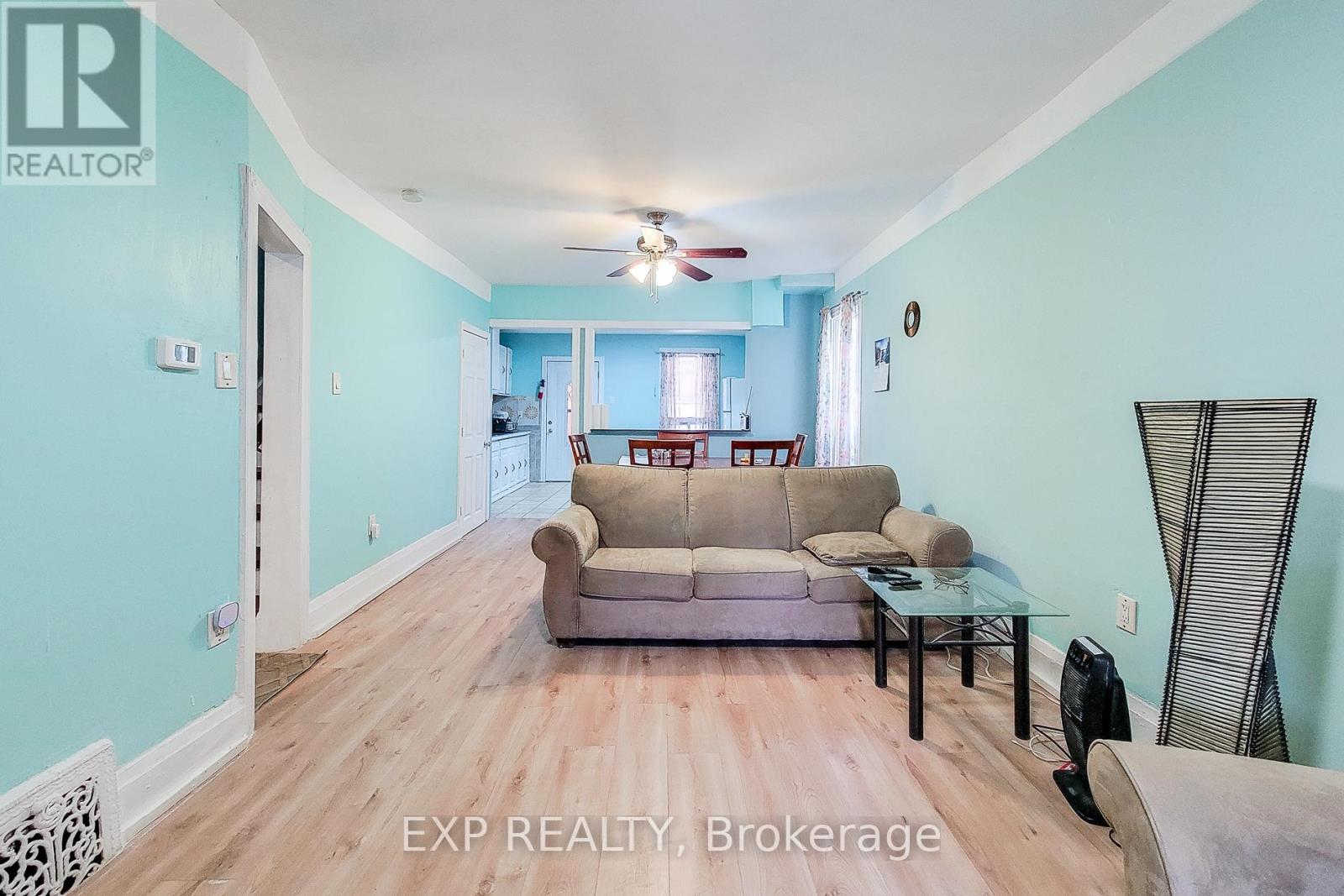 204 Sherman Avenue N, Hamilton (Stipley), Ontario  L8L 6M9 - Photo 6 - X12919696