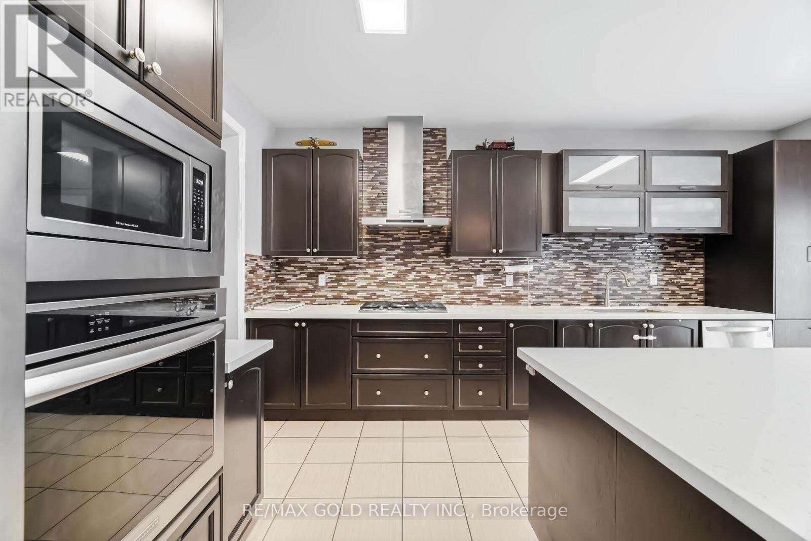 409 Tansley Street, Shelburne, Ontario  L9V 2S6 - Photo 9 - X12919726