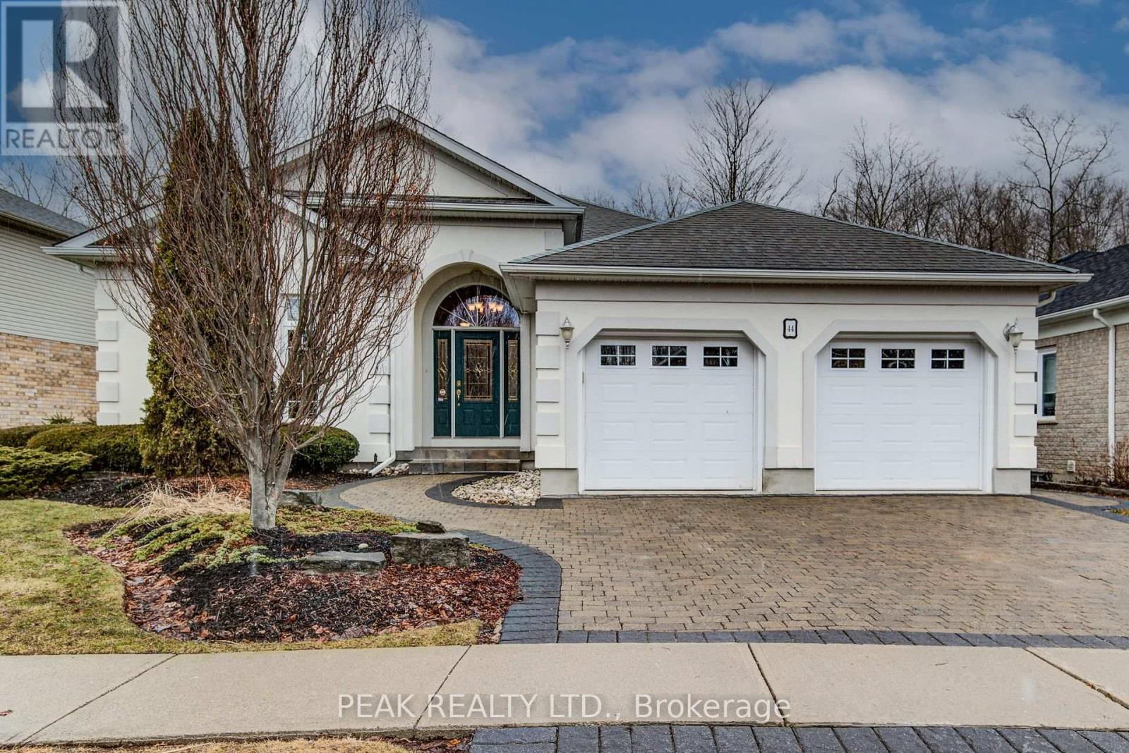 44 LASCHINGER BOULEVARD, Wilmot, Ontario