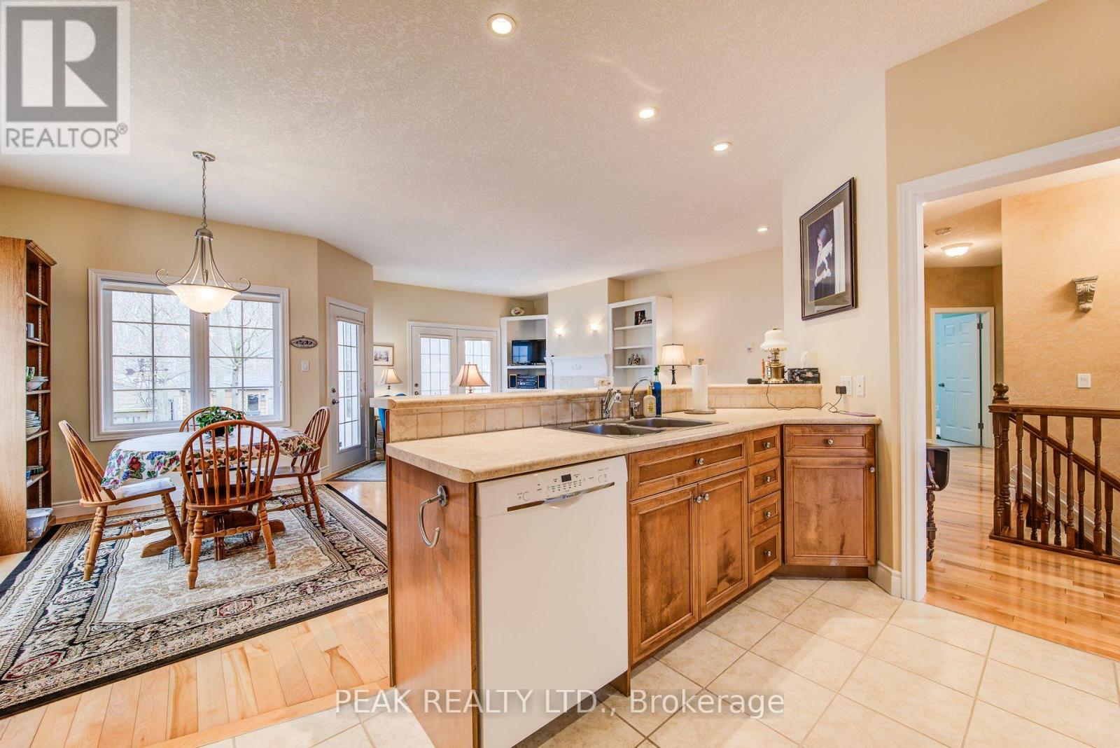 44 Laschinger Boulevard, Wilmot, Ontario  N3A 2G7 - Photo 15 - X12919868