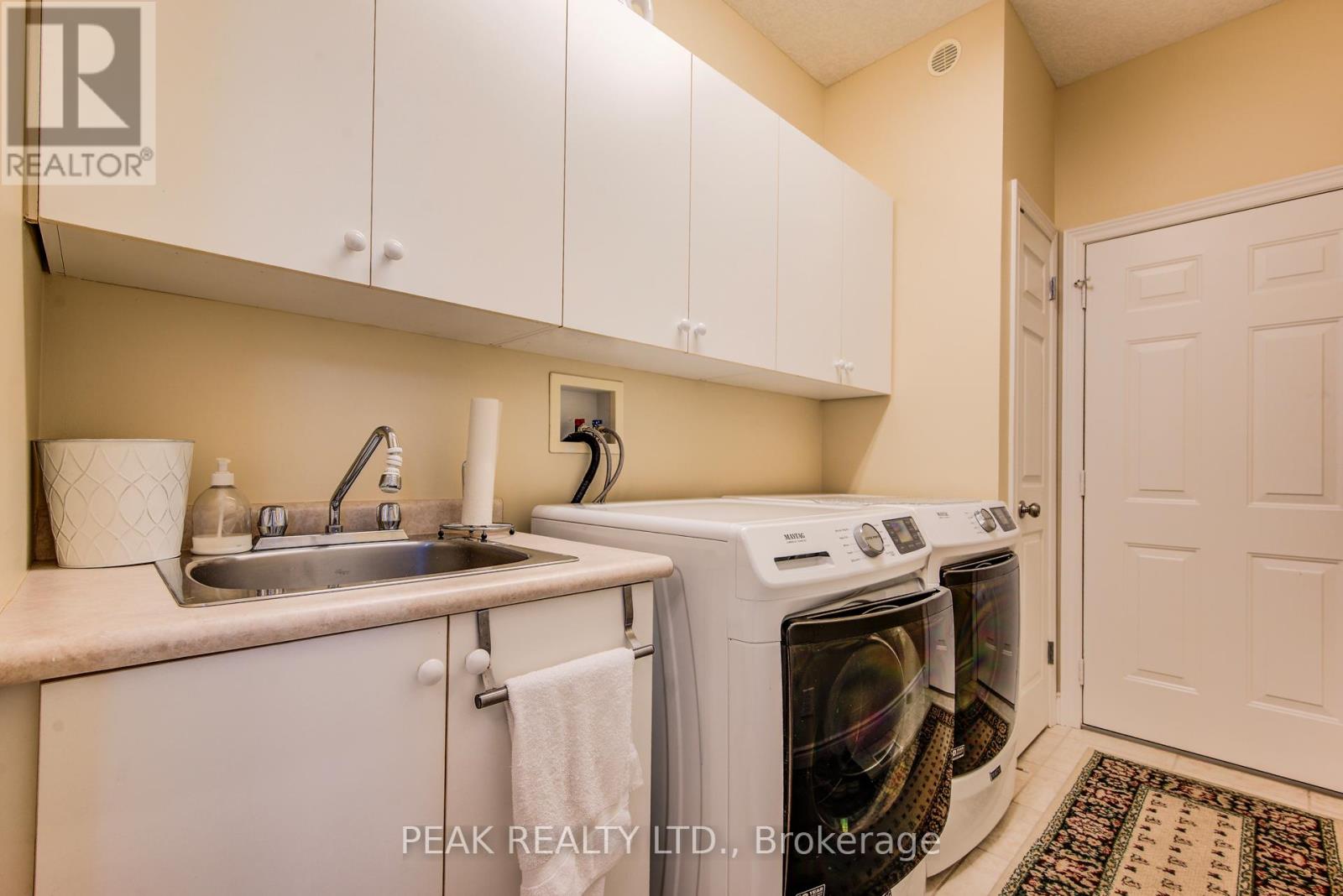 44 Laschinger Boulevard, Wilmot, Ontario  N3A 2G7 - Photo 5 - X12919868