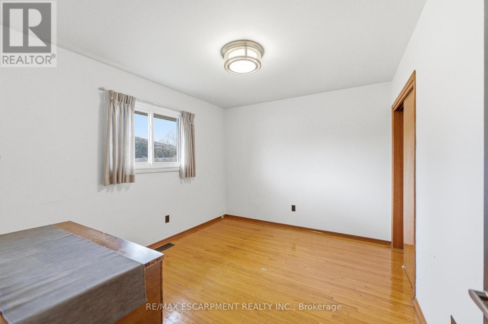 31 Marshall Street, Brantford, Ontario  N3R 3C8 - Photo 15 - X12919944