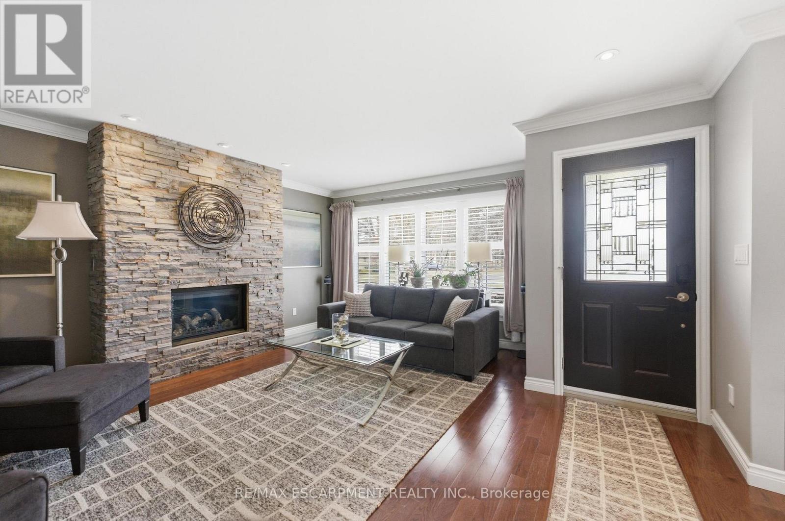 31 Marshall Street, Brantford, Ontario  N3R 3C8 - Photo 5 - X12919944