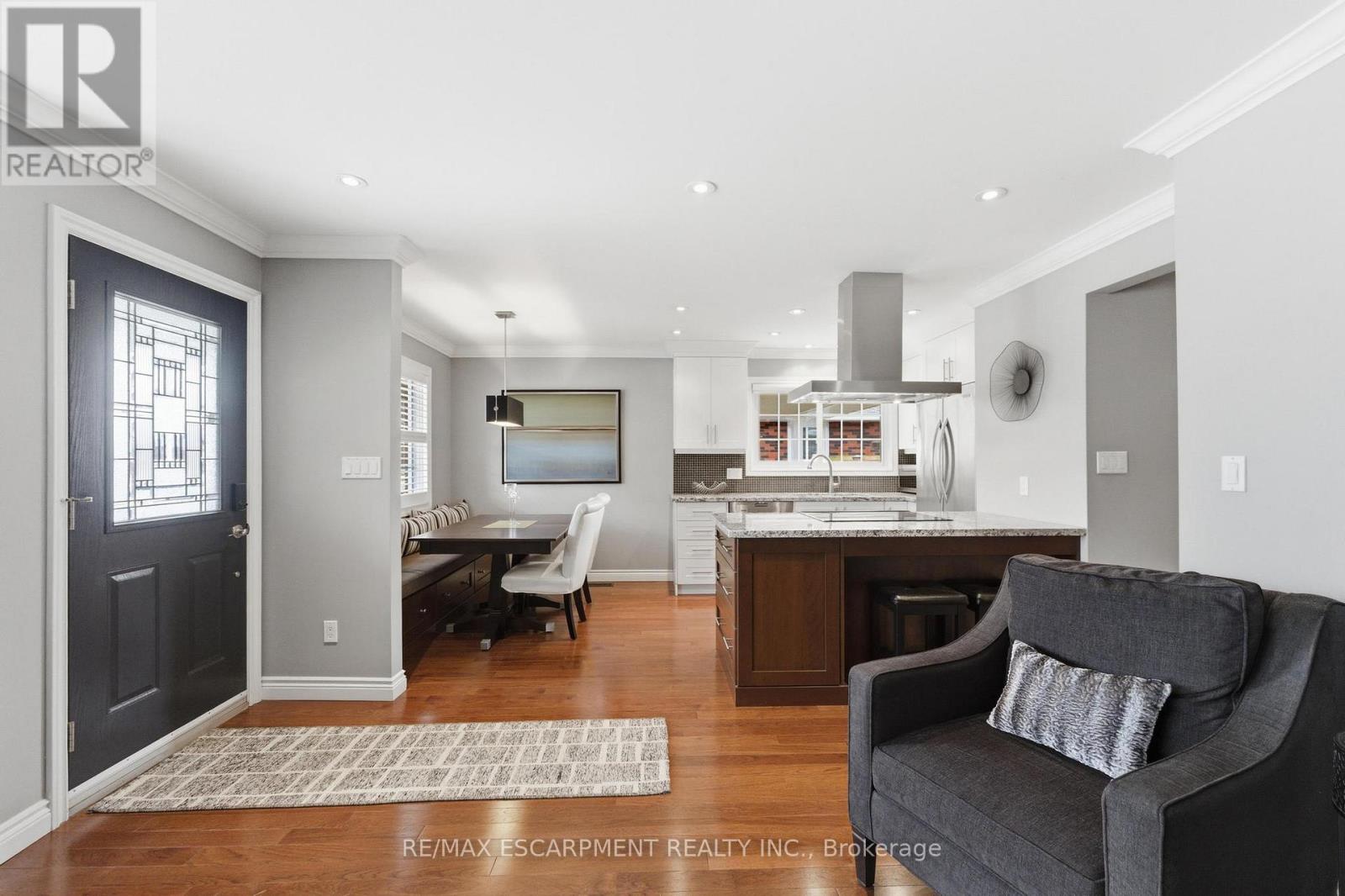 31 Marshall Street, Brantford, Ontario  N3R 3C8 - Photo 7 - X12919944