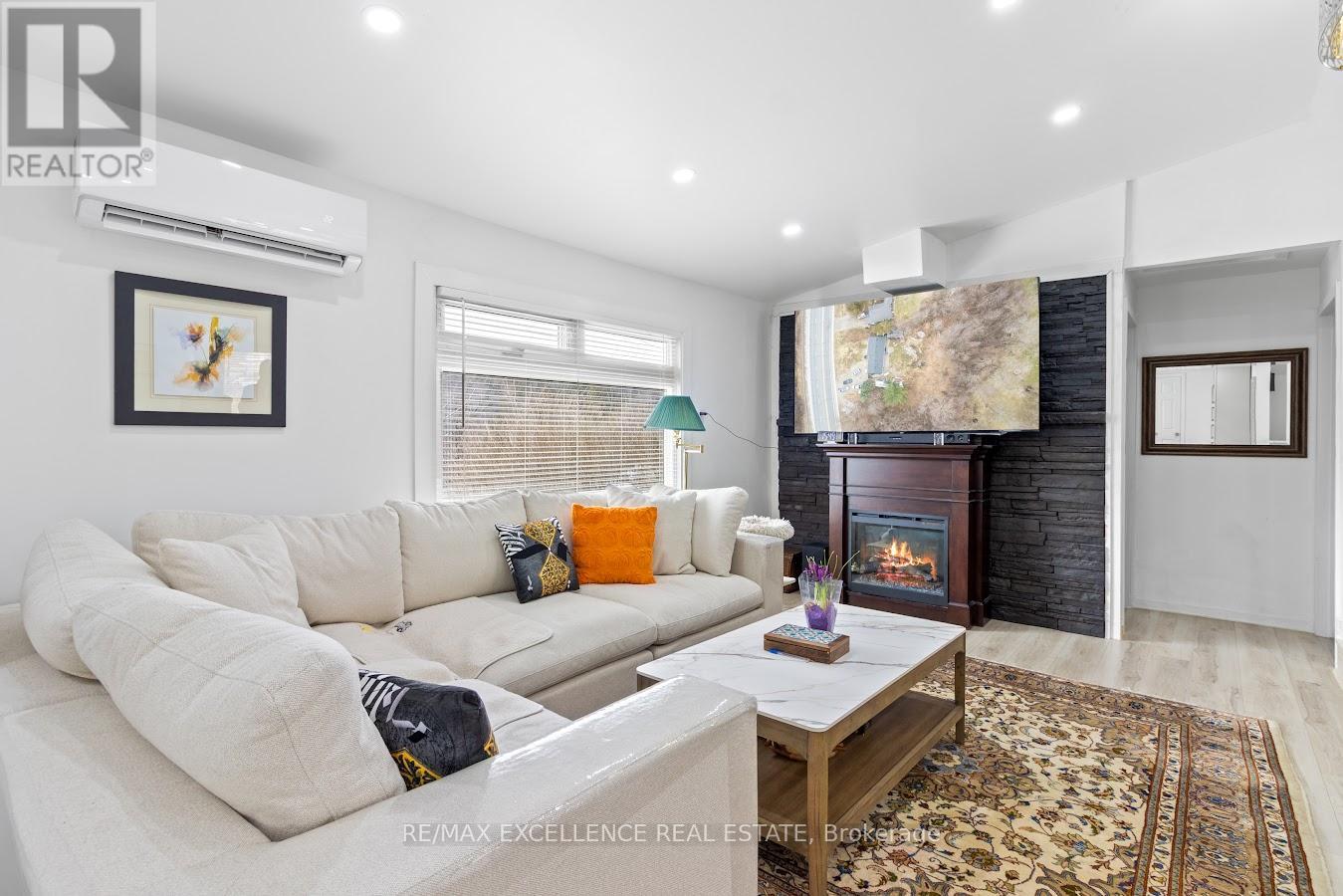 1867 Brantford Highway, North Dumfries, Ontario  N1R 5S6 - Photo 10 - X12919978