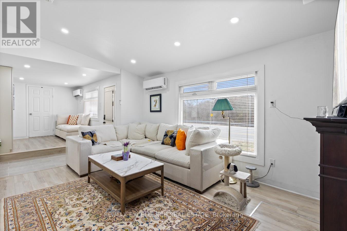 1867 Brantford Highway, North Dumfries, Ontario  N1R 5S6 - Photo 11 - X12919978