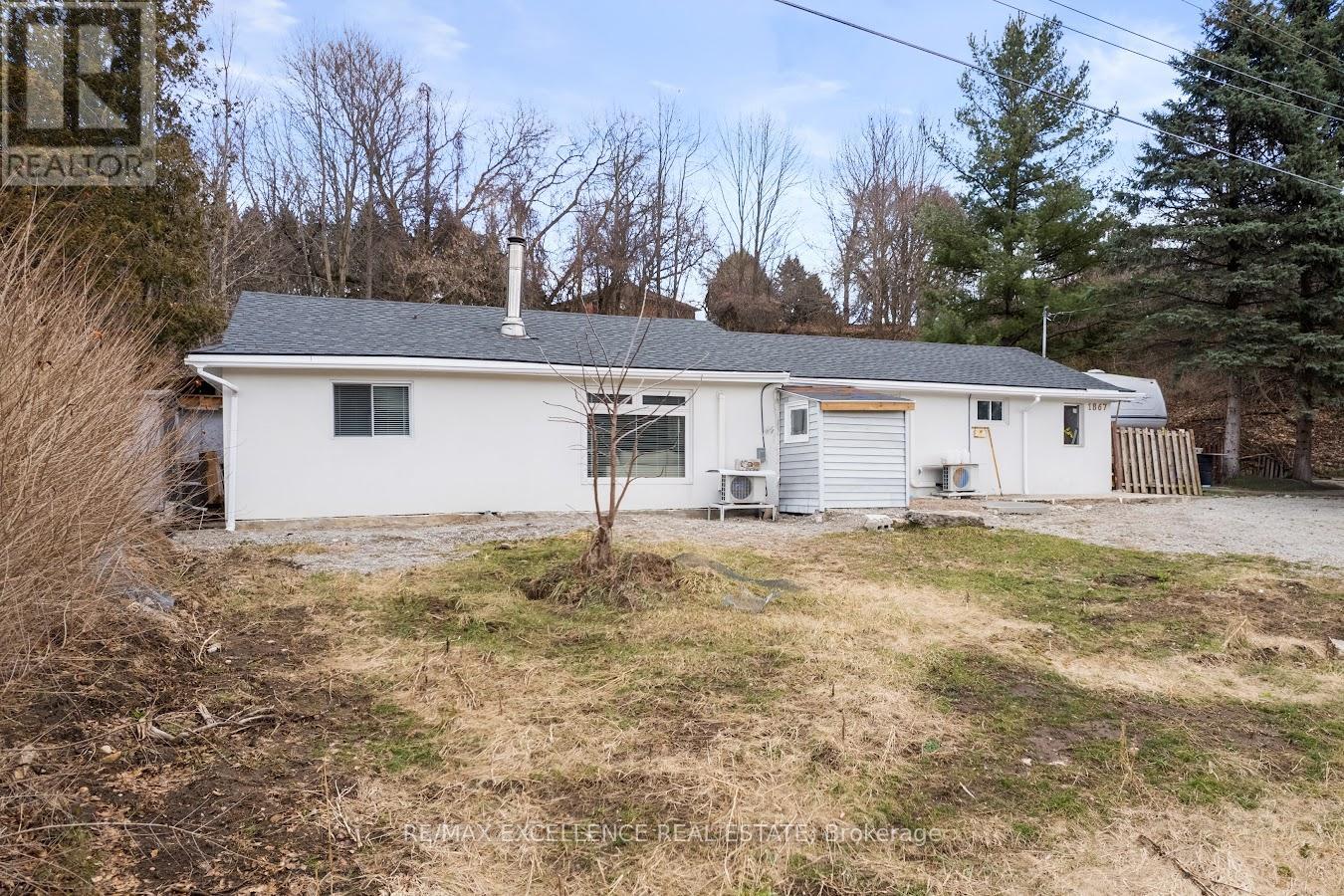 1867 Brantford Highway, North Dumfries, Ontario  N1R 5S6 - Photo 3 - X12919978