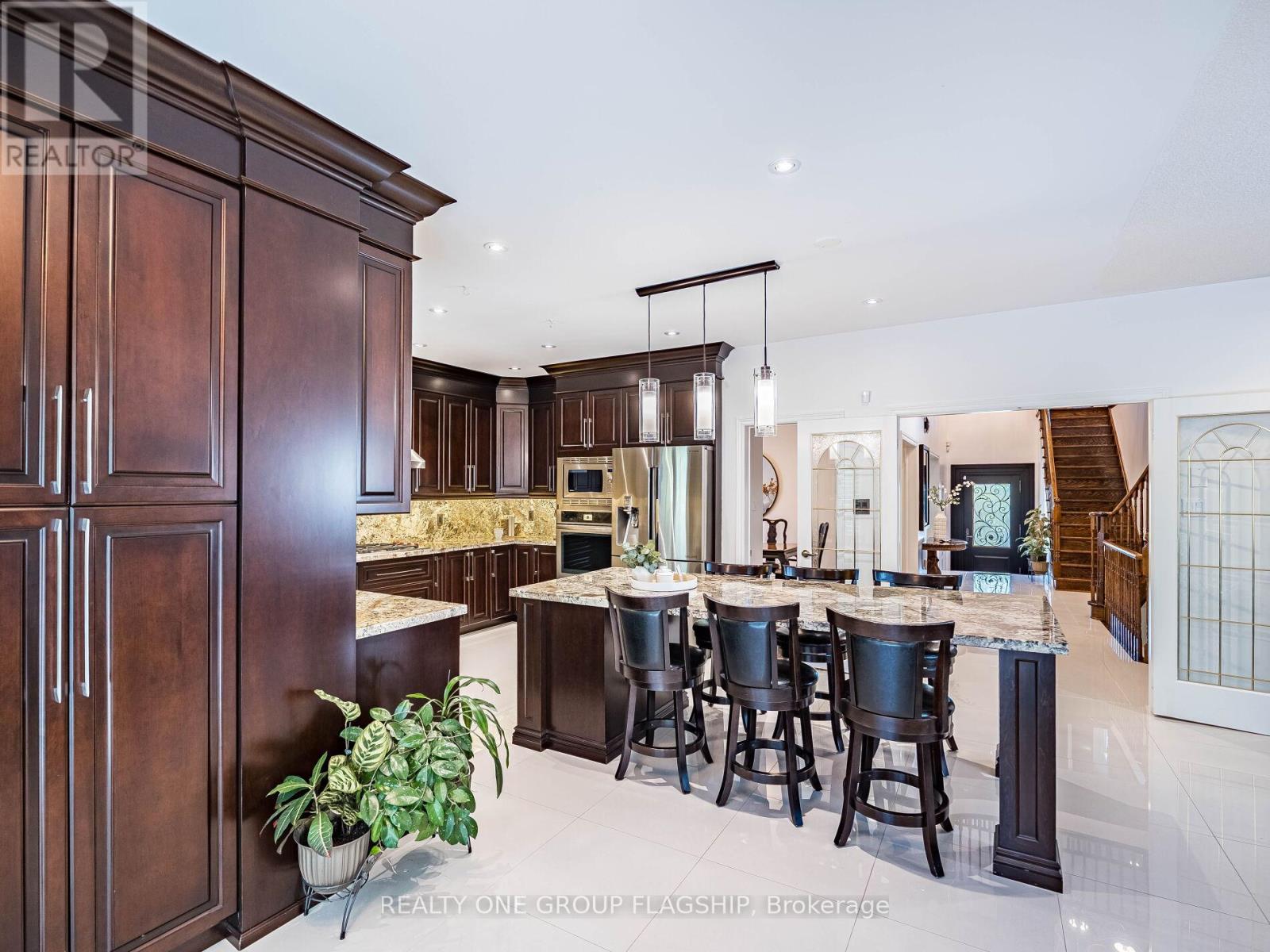 5290 Hilton Court, Mississauga, Ontario  L5M 5B5 - Photo 14 - W12913062