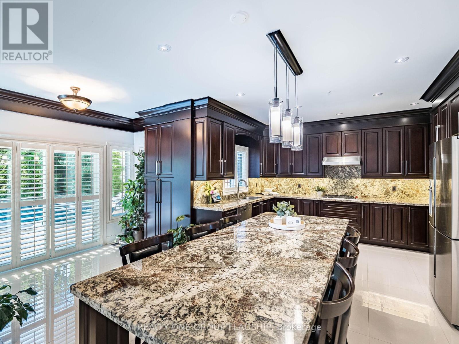 5290 Hilton Court, Mississauga, Ontario  L5M 5B5 - Photo 13 - W12913062