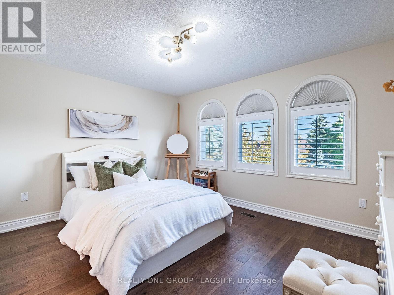 5290 Hilton Court, Mississauga, Ontario  L5M 5B5 - Photo 22 - W12913062