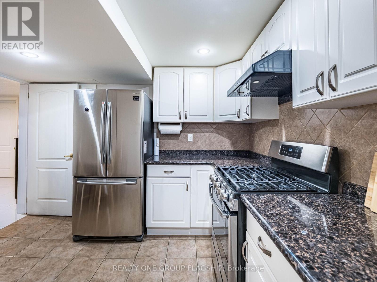 5290 Hilton Court, Mississauga, Ontario  L5M 5B5 - Photo 36 - W12913062