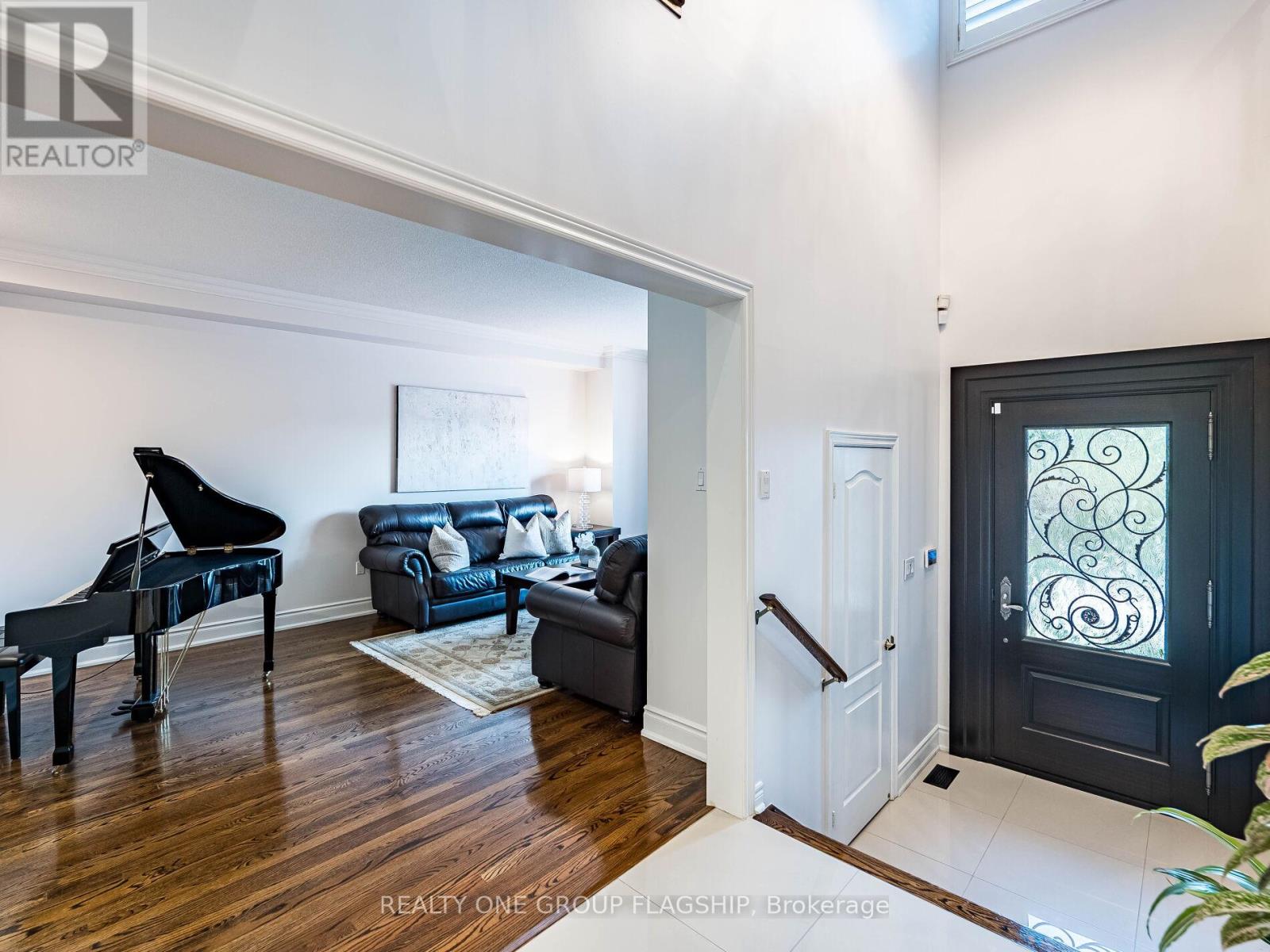 5290 Hilton Court, Mississauga, Ontario  L5M 5B5 - Photo 8 - W12913062