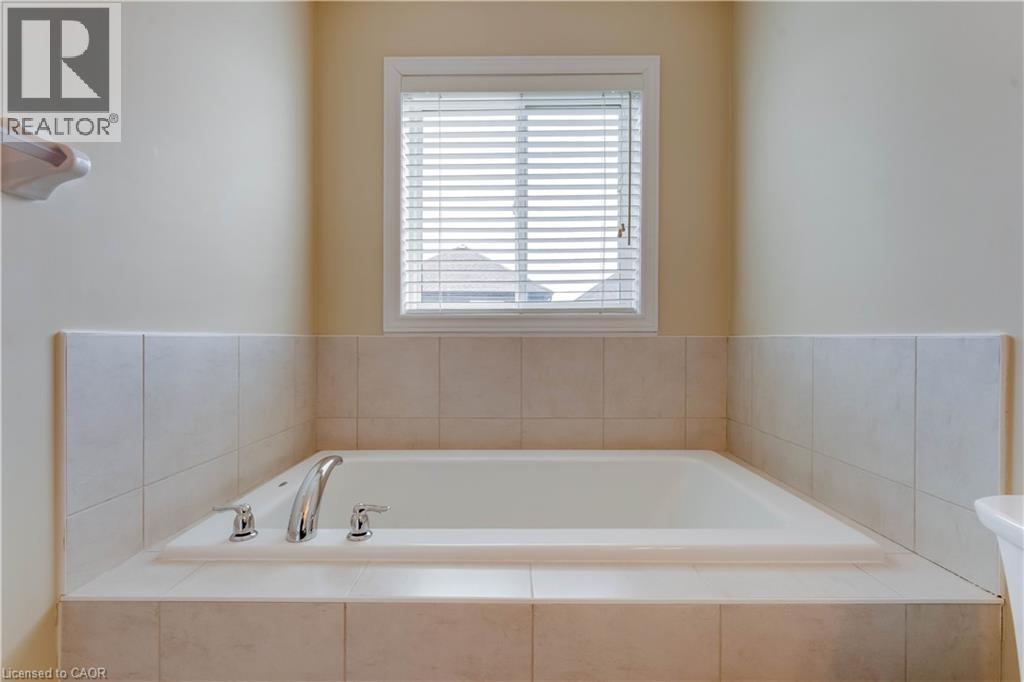 17 Valleybrook Drive, Kitchener, Ontario  N2A 0J9 - Photo 21 - 40814596