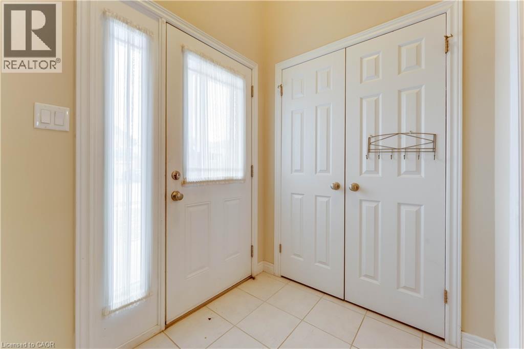 17 Valleybrook Drive, Kitchener, Ontario  N2A 0J9 - Photo 5 - 40814596